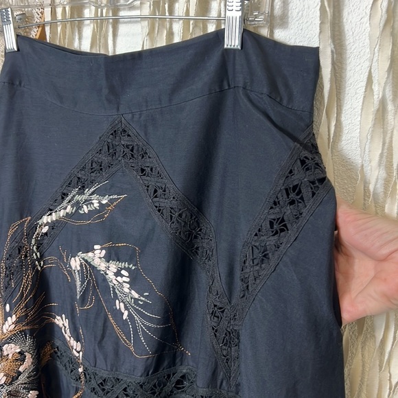 Kenzo Embroidered Crochet Lace Skirt Size 46 (US 12-14) - Picture 2 of 10